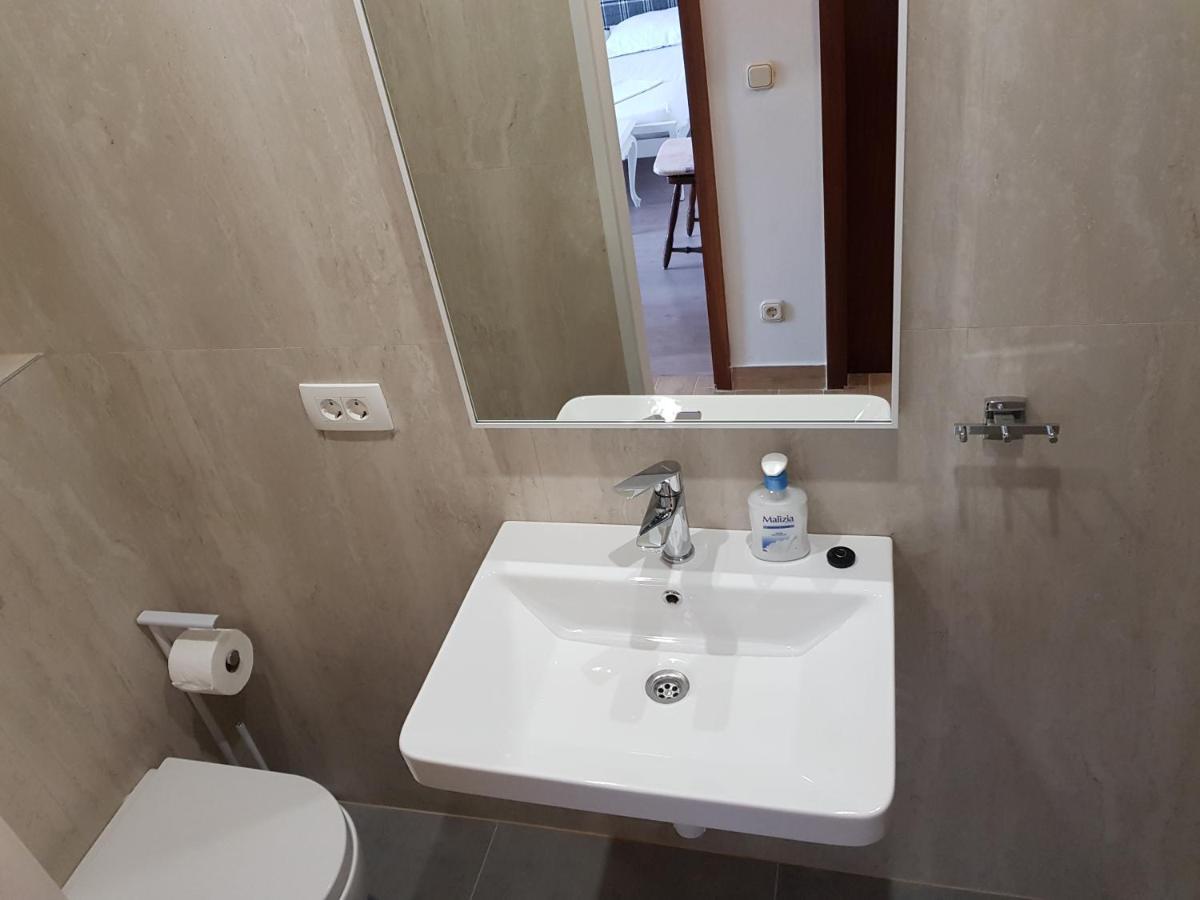 Apartman Figaro Pogled Od Milijun Dolara, 2 Tusa, 2 Wc Kaštela 外观 照片