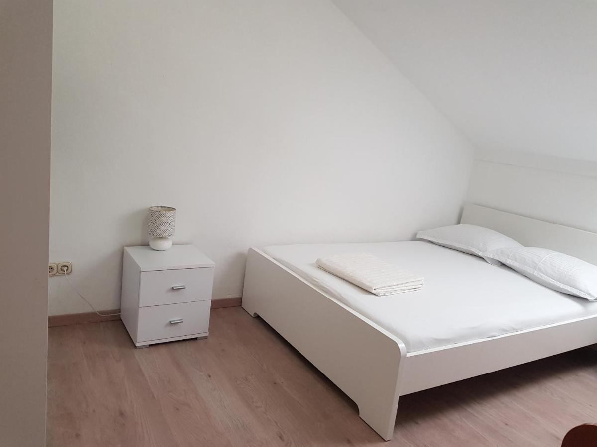 Apartman Figaro Pogled Od Milijun Dolara, 2 Tusa, 2 Wc Kaštela 外观 照片