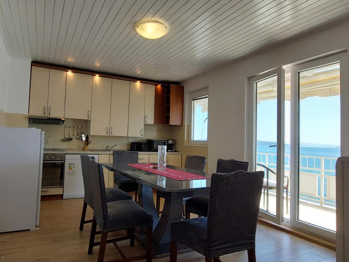 Apartman Figaro Pogled Od Milijun Dolara, 2 Tusa, 2 Wc Kaštela 外观 照片
