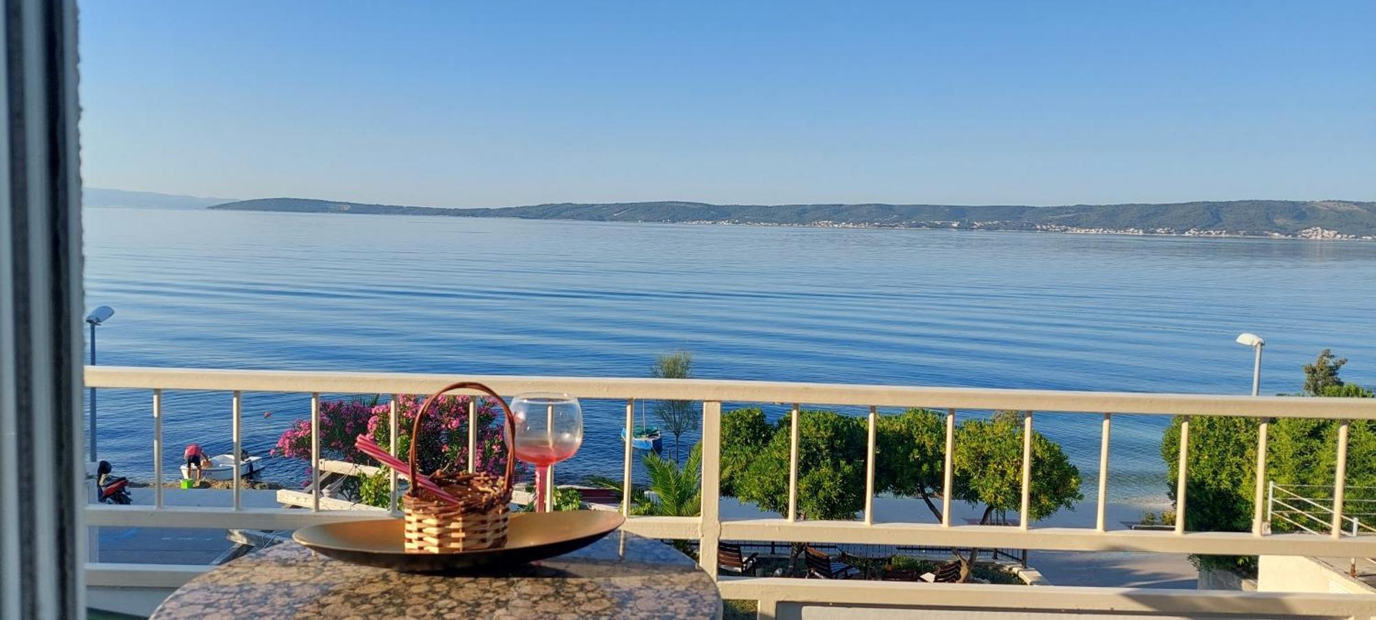 Apartman Figaro Pogled Od Milijun Dolara, 2 Tusa, 2 Wc Kaštela 外观 照片
