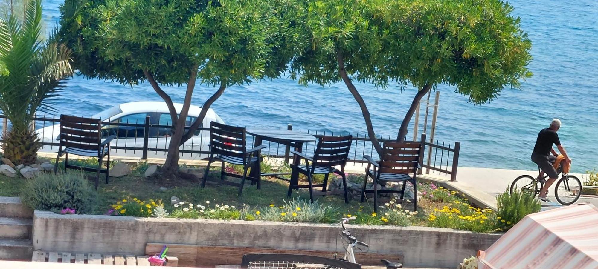 Apartman Figaro Pogled Od Milijun Dolara, 2 Tusa, 2 Wc Kaštela 外观 照片