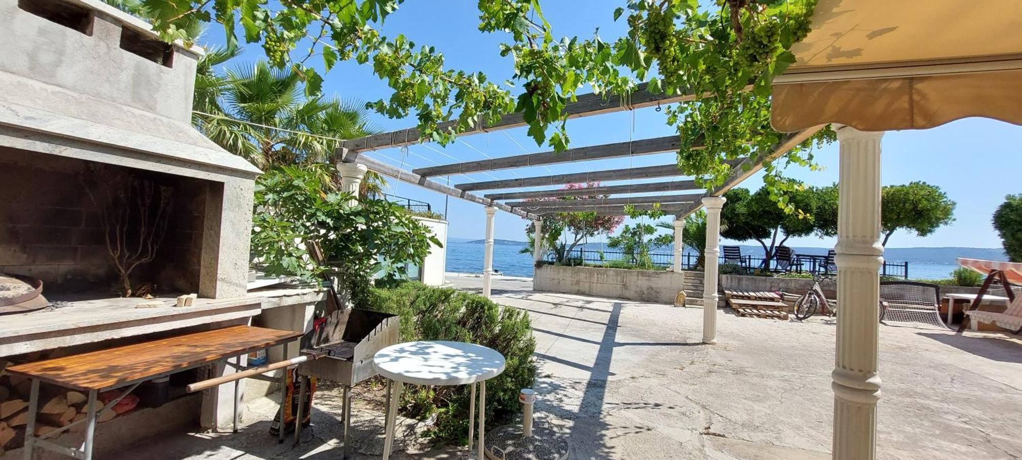 Apartman Figaro Pogled Od Milijun Dolara, 2 Tusa, 2 Wc Kaštela 外观 照片